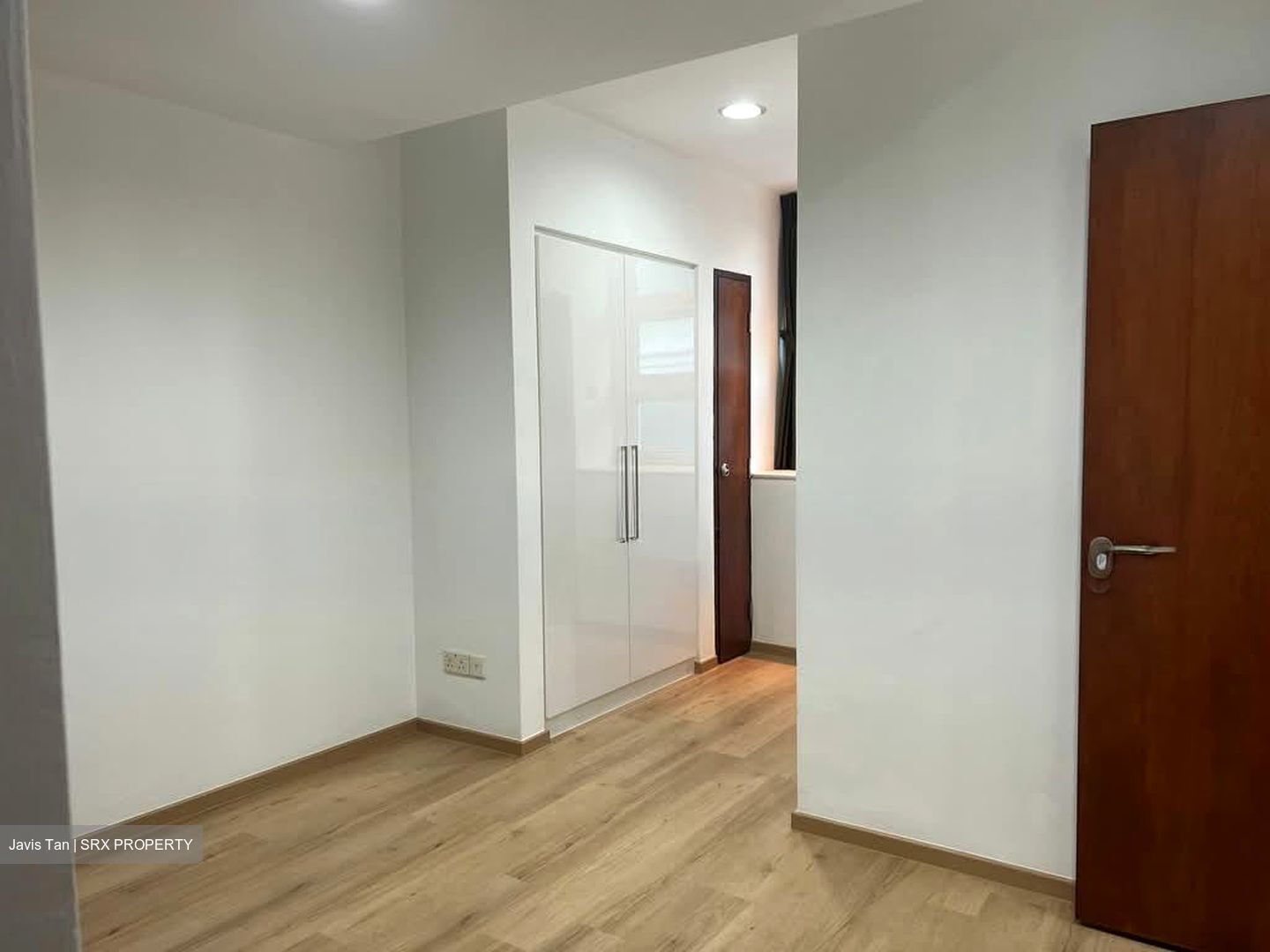 Cambridge Road (D8), Terrace #586181601
